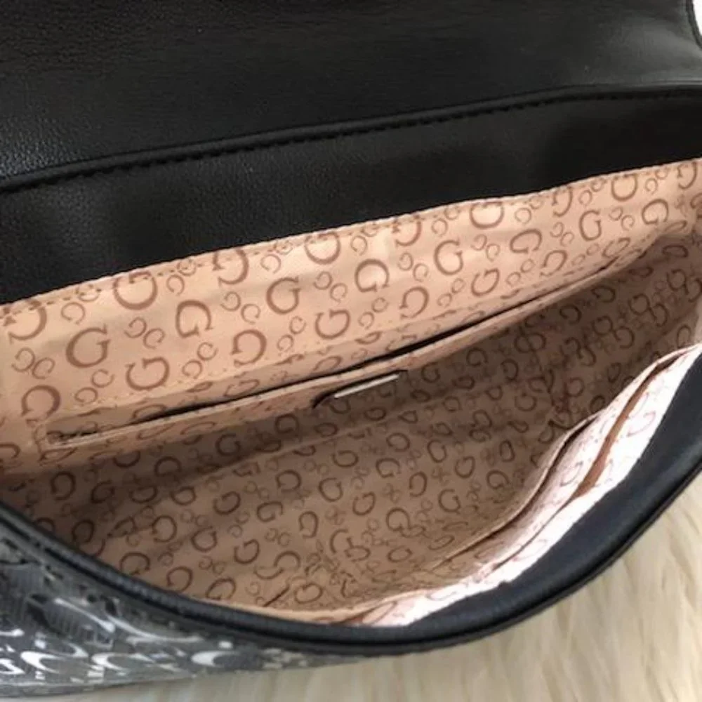 Guess new tag